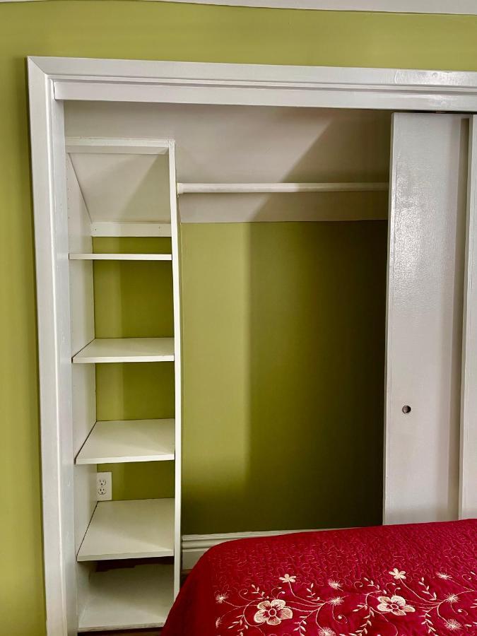 Private Large La Bedroom W Private Full Bathroom Or Half-bathroom - Tv - Ac - Wifi - Private Fridge Near Usc - Exposition Park - Usc Memorial Coliseum - Banc Of California Bmo Stadium - Downtown Angeles Dtla - Of Southern California Us Accommodatie bij particulieren Los Angeles