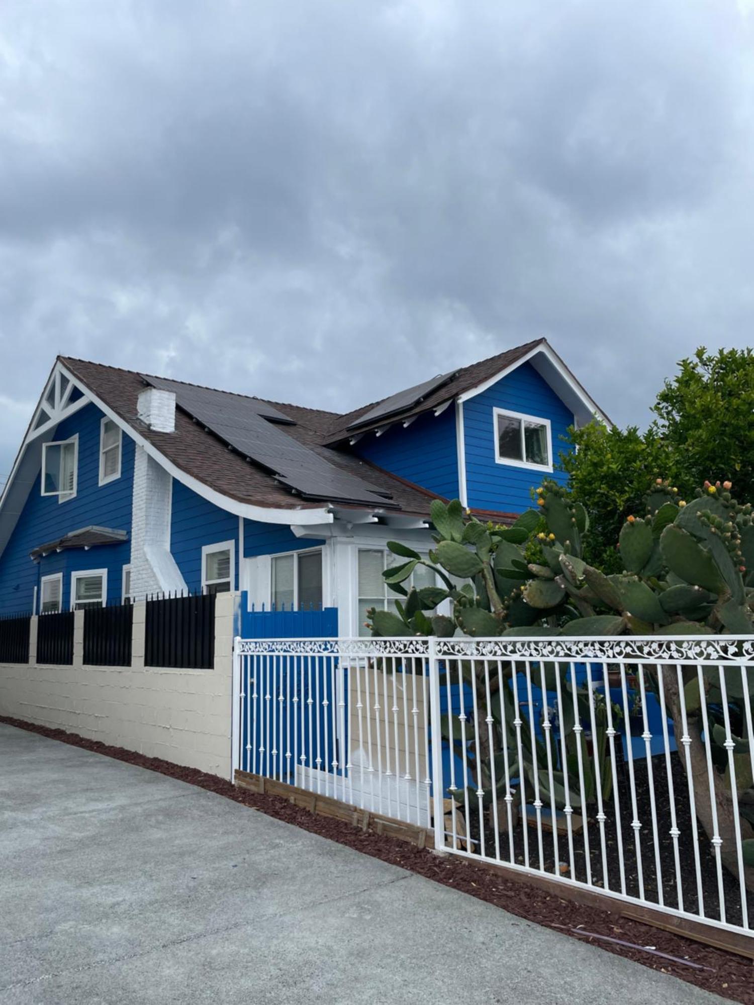Private Large La Bedroom W Private Full Bathroom Or Half-bathroom - Tv - Ac - Wifi - Private Fridge Near Usc - Exposition Park - Usc Memorial Coliseum - Banc Of California Bmo Stadium - Downtown Angeles Dtla - Of Southern California Us Accommodatie bij particulieren Los Angeles