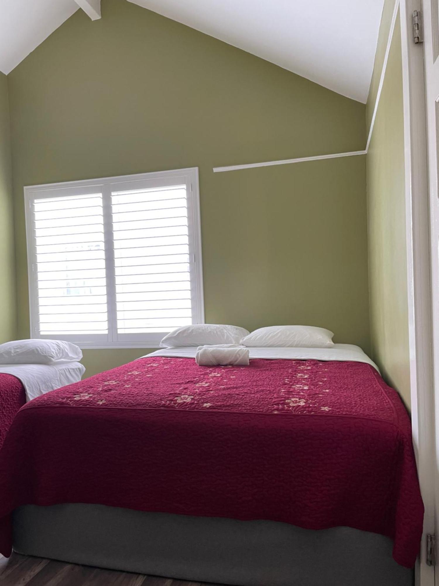 Private Large La Bedroom W Private Full Bathroom Or Half-bathroom - Tv - Ac - Wifi - Private Fridge Near Usc - Exposition Park - Usc Memorial Coliseum - Banc Of California Bmo Stadium - Downtown Angeles Dtla - Of Southern California Us Accommodatie bij particulieren