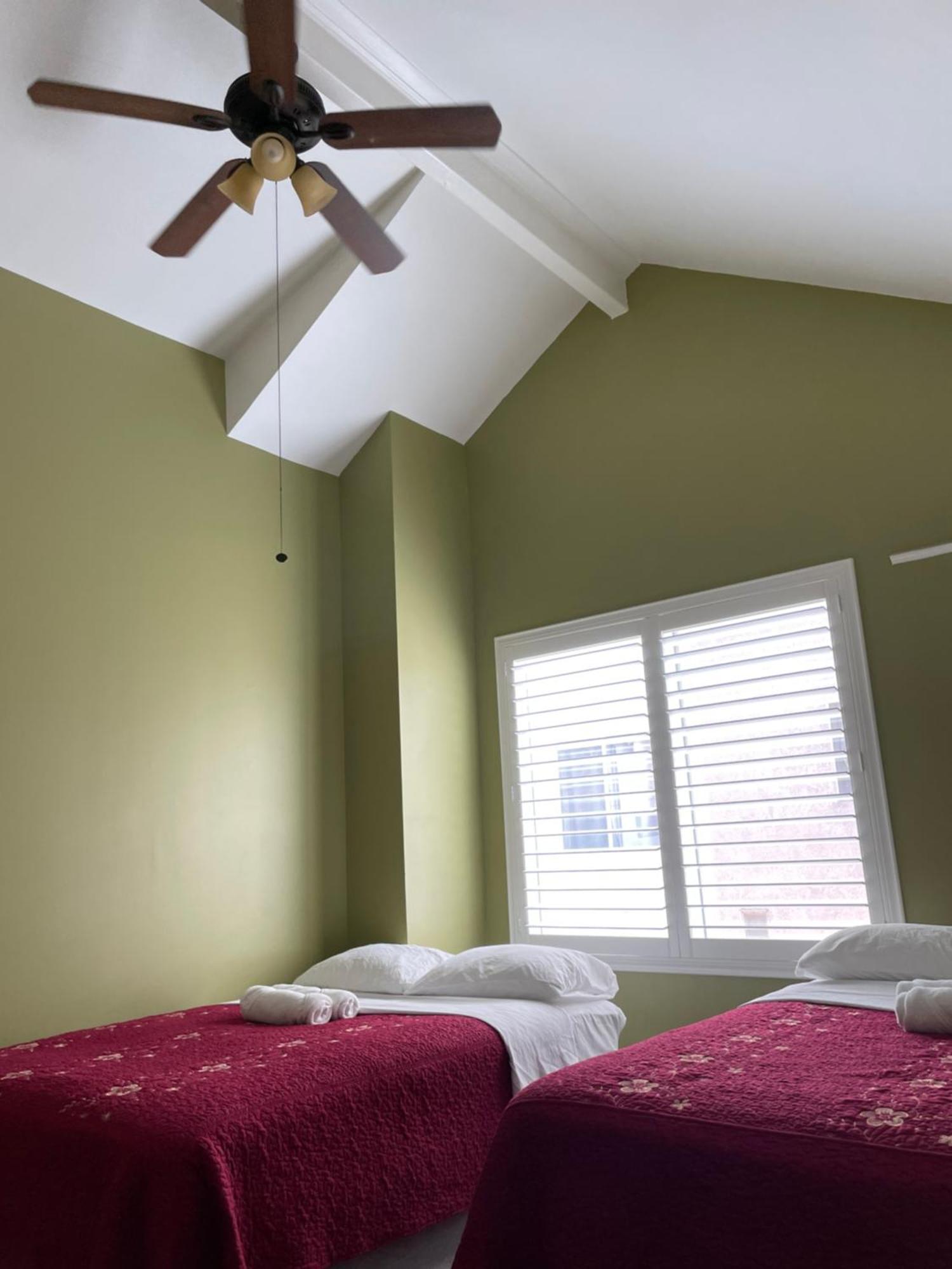 Accommodatie bij particulieren Private Large La Bedroom W Private Full Bathroom Or Half-bathroom - Tv - Ac - Wifi - Private Fridge Near Usc - Exposition Park - Usc Memorial Coliseum - Banc Of California Bmo Stadium - Downtown Angeles Dtla - Of Southern California Us *