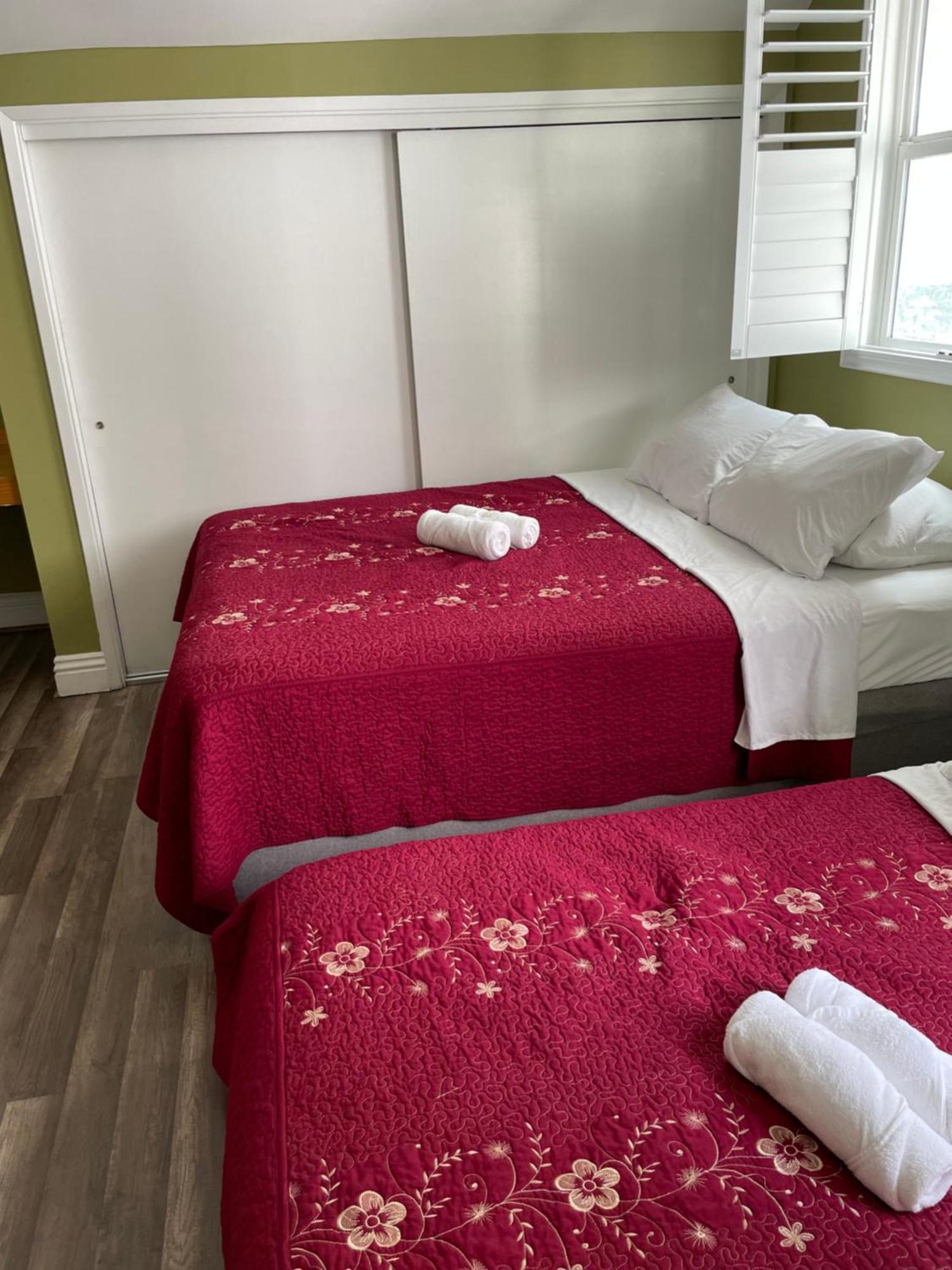 Private Large La Bedroom W Private Full Bathroom Or Half-bathroom - Tv - Ac - Wifi - Private Fridge Near Usc - Exposition Park - Usc Memorial Coliseum - Banc Of California Bmo Stadium - Downtown Angeles Dtla - Of Southern California Us Accommodatie bij particulieren Los Angeles